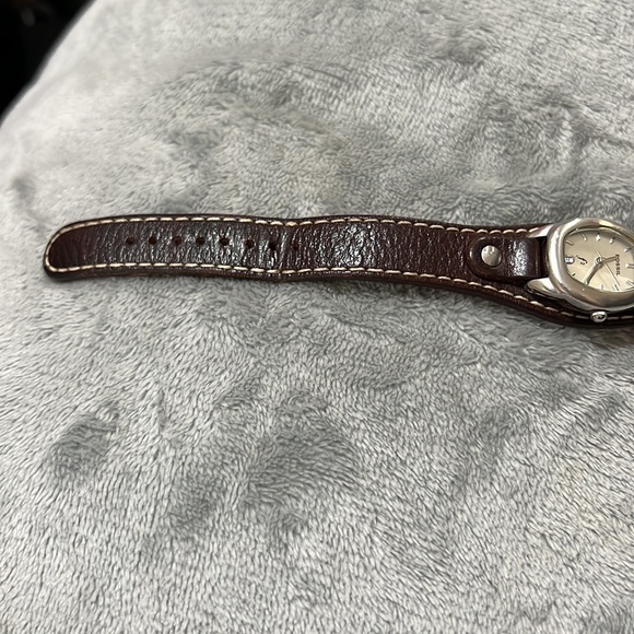Fossil F2 leather band watch - Picture 11 of 15